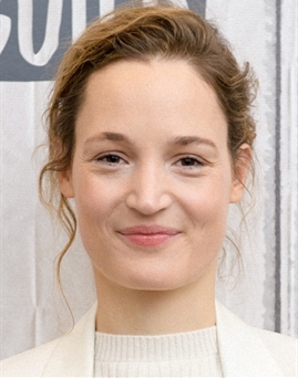 xem phim Vicky Krieps