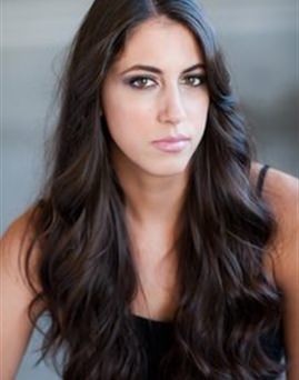 xem phim Caitlin Dechelle